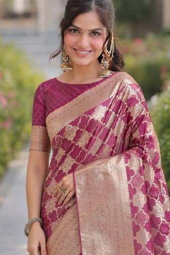 Onion soft silk banarasi jacuard work designer party wear saree with unstitched blouse piece