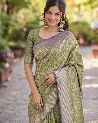 Pista silk blend banarasi saree with unstitched blouse piece 1