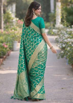 Rama silk blend banarasi saree with unstitched blouse piece 5