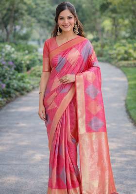 Light pink silk blend banarasi saree with unstitched blouse piece 3