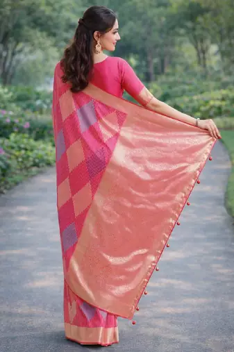Light pink silk blend banarasi saree with unstitched blouse piece