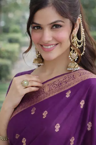 Wine silk blend banarasi saree with unstitched blouse piece