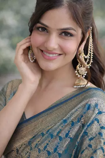 Rama soft silk banarasi jacuard work designer party wear saree with unstitched blouse piece