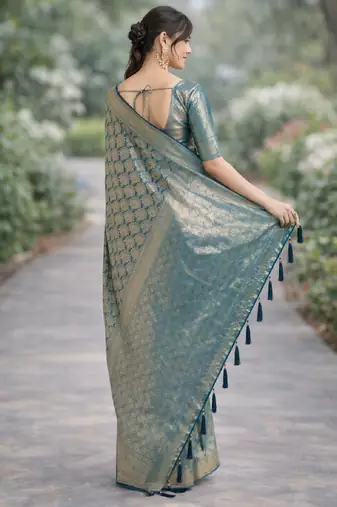 Rama silk blend banarasi saree with unstitched blouse piece