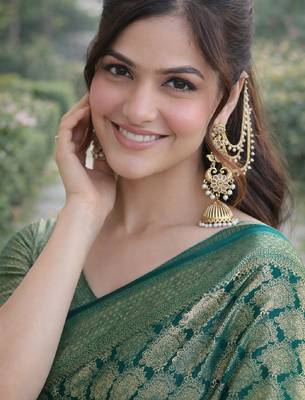 Teal green silk blend banarasi saree with unstitched blouse piece 2