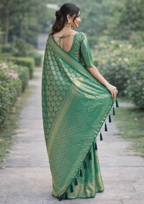 Teal green silk blend banarasi saree with unstitched blouse piece 4