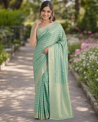 Rama silk blend banarasi saree with unstitched blouse piece 3