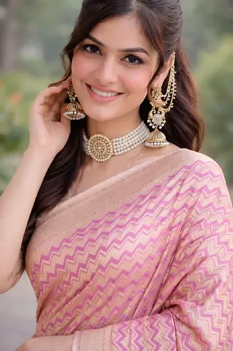 Lavender silk blend banarasi saree with unstitched blouse piece