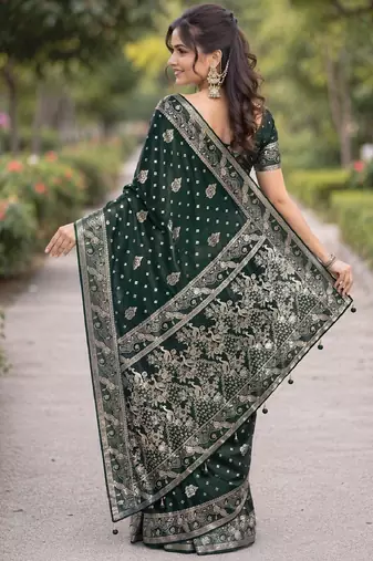 Green silk blend banarasi saree with unstitched blouse piece