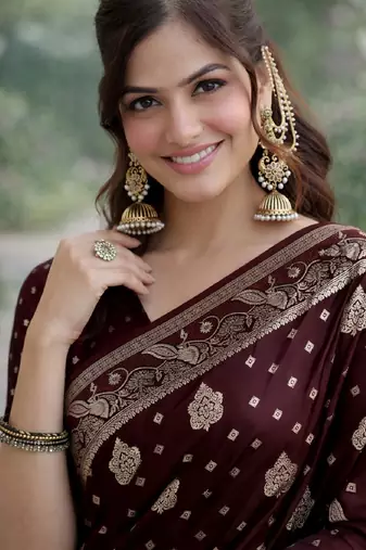 Maroon silk blend banarasi saree with unstitched blouse piece