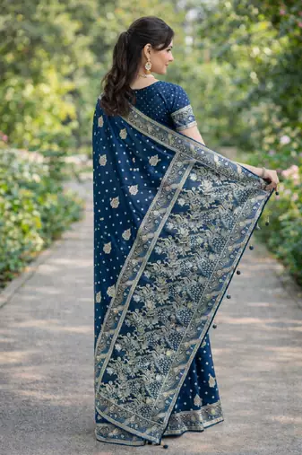 Rama silk blend banarasi saree with unstitched blouse piece