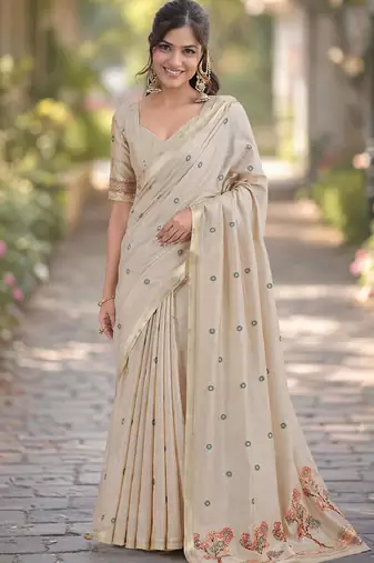 Off white red silk blend banarasi saree with unstitched blouse piece