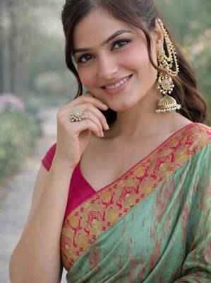 Rama silk blend banarasi saree with unstitched blouse piece 2