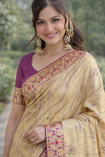 Cream soft silk blend banarasi jacuard work designer party wear saree with unstitched blouse piece