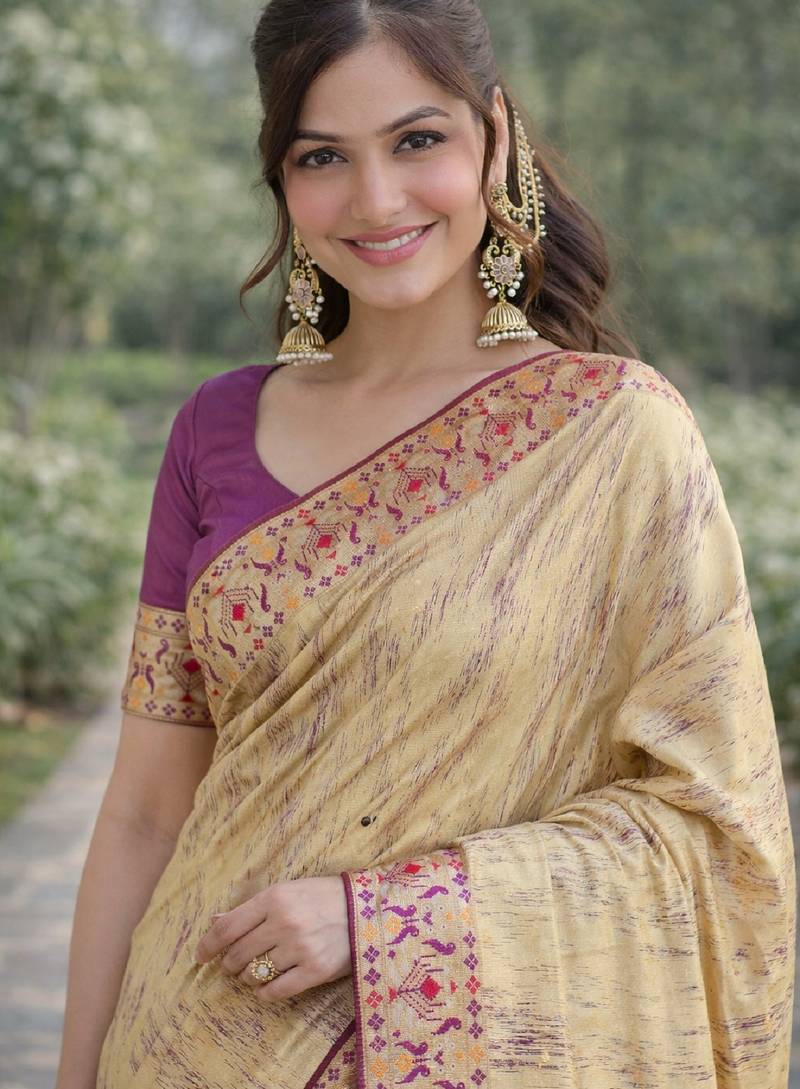 Cream soft silk banarasi jacuard work designer party wear saree with unstitched blouse piece