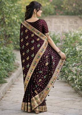 Maroon silk blend banarasi saree with unstitched blouse piece 5