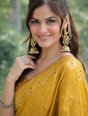 Yellow silk blend banarasi saree with unstitched blouse piece 2