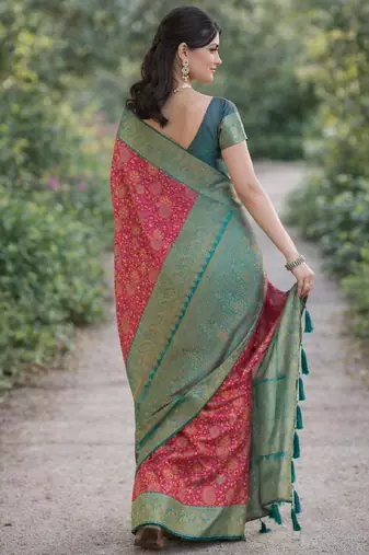 Pink silk blend banarasi saree with unstitched blouse piece