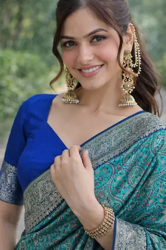 Sky blue silk blend banarasi saree with unstitched blouse piece