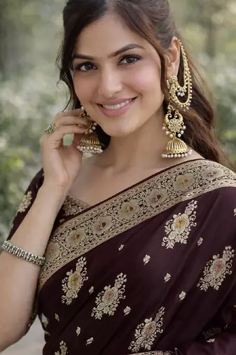 Maroon silk blend banarasi saree with unstitched blouse piece
