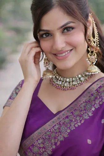 Purple silk blend banarasi saree with unstitched blouse piece