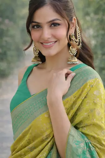 Parrot green silk blend banarasi saree with unstitched blouse piece