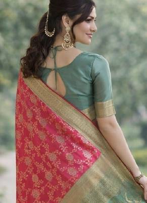Pink silk blend banarasi saree with unstitched blouse piece 4