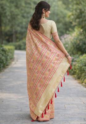 Cream silk blend banarasi saree with unstitched blouse piece 4