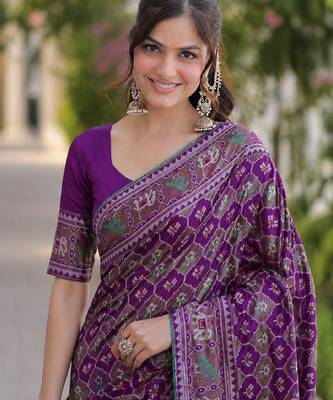 Purple silk blend banarasi saree with unstitched blouse piece 2