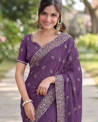 Lavender georgette embroidery saree with unstitched blouse piece 2