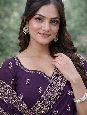Purple georgette embroidery saree with unstitched blouse piece 3