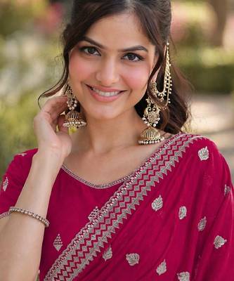 Pink georgette embroidery saree with unstitched blouse piece 2