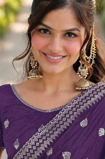 Lavender georgette embroidery saree with unstitched blouse piece