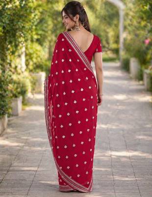 Rani pink georgette embroidery saree with unstitched blouse piece 4
