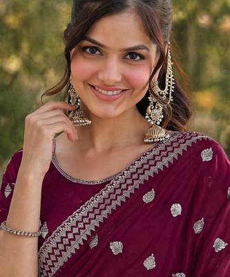 Wine georgette embroidery saree with unstitched blouse piece 2