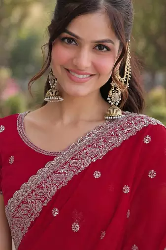 Rani pink georgette embroidery saree with unstitched blouse piece