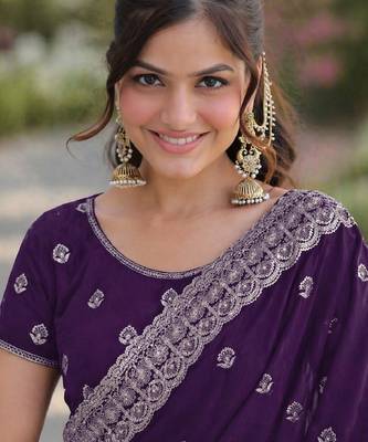 Purple georgette embroidery saree with unstitched blouse piece 2