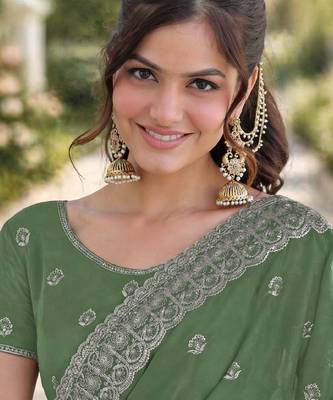 Pista georgette embroidery saree with unstitched blouse piece 1
