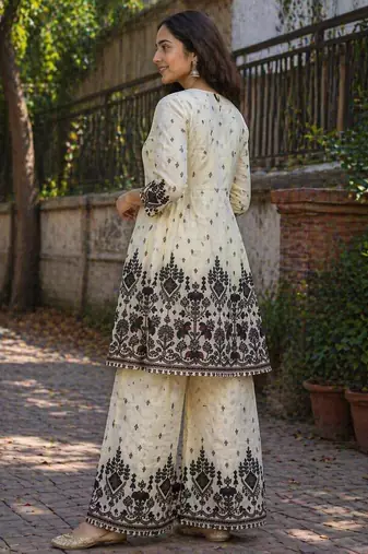 Off white malmal cotton printed co ord set