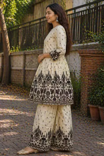 Off white malmal cotton printed co ord set