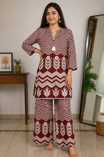 Mahroon malmal cotton printed co ord set