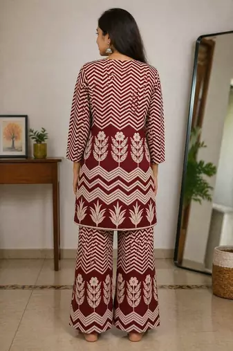 Mahroon malmal cotton printed co ord set