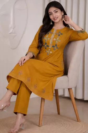 Mustard dhabu cotton a-line kurta set with applique handwork