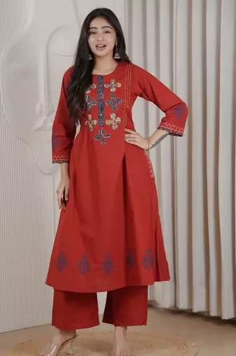 Brick red dhabu cotton a-line kurta set with applique handwork