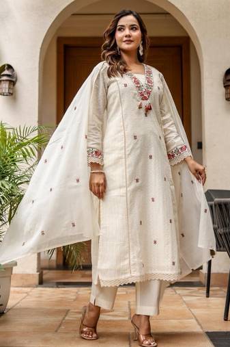 Off white cotton kurta set with red embroidery and dupatta – ethnic wear