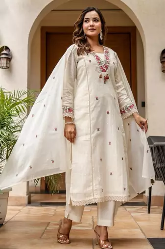Off white cotton kurta set with red embroidery and dupatta – ethnic wear