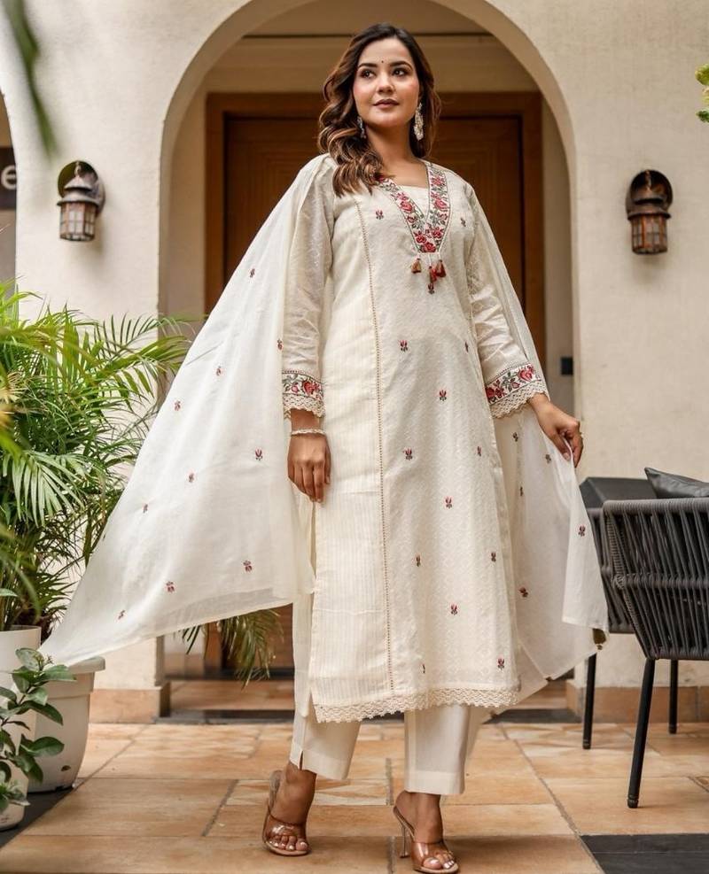 Off white cotton kurta set with red embroidery and dupatta – ethnic wear