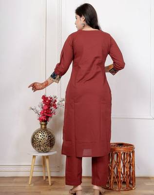 Maroon cotton kurta set with patch handwork and printed dupatta     ethnic wear 4
