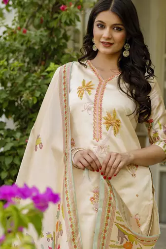 Women's cream viscose silk sequin & stone embroidered kurta pant set with printed silk dupatta