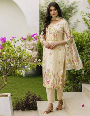 Women's cream viscose silk sequin & stone embroidered kurta pant set with printed silk dupatta 2